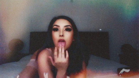 Header of adora_mia6