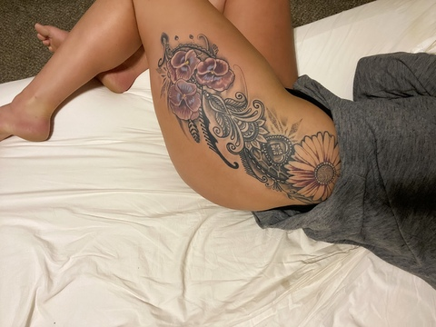 Header of ali_rose96