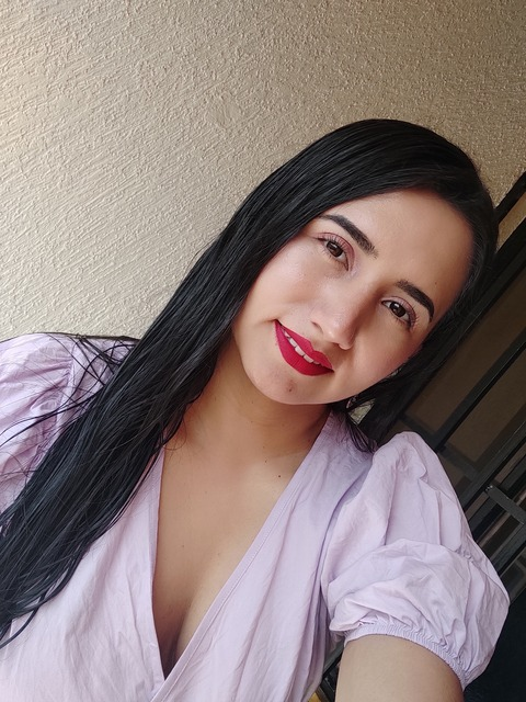 Header of angie_castro10