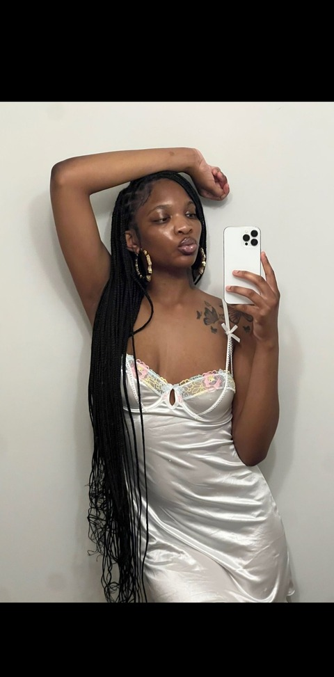 Header of ashleygold1