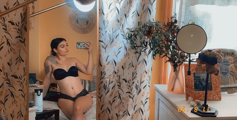 Header of autieautieautie