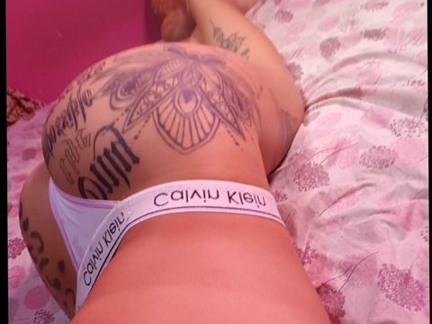 Header of bad_girrl