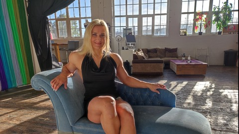 Header of bicepsgoddess