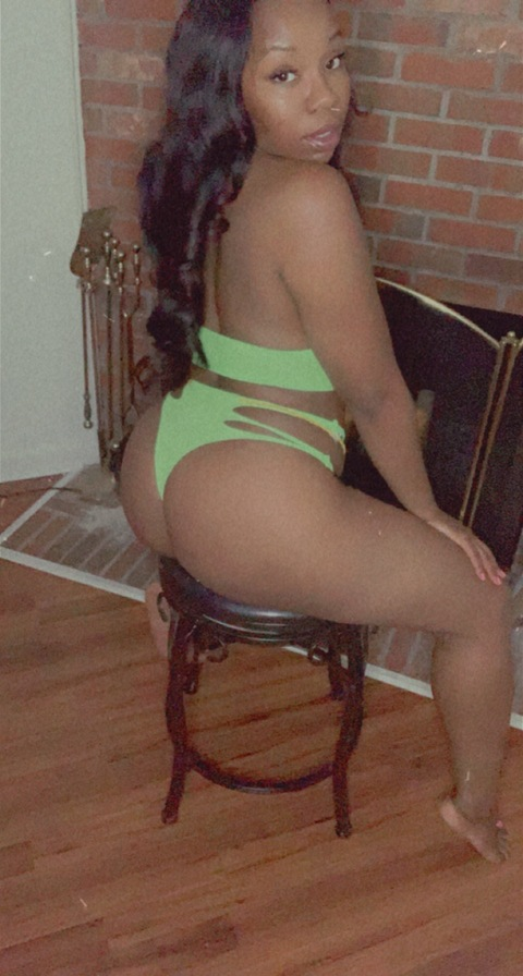 Header of bigbodybenzzina