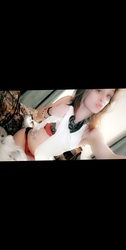 Header of blonderebel420