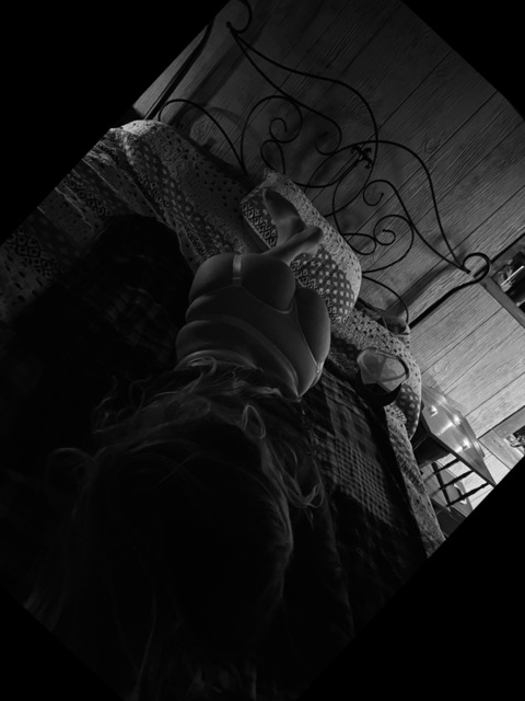 Header of blondiewithafattyy
