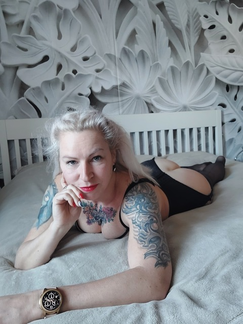 Header of cacorkatattoo