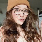 clem loves cum 💦 (@clementinefizz) Leaked OnlyFans 

 profile picture