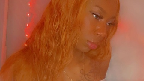 Header of daddyslilmonstarrr