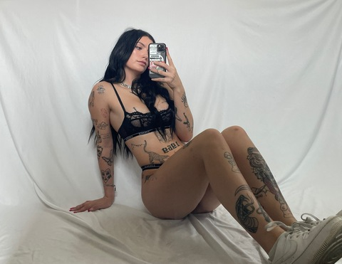 Header of emilysullivan