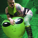 💚🥒𝒢𝑅𝐸𝐸𝒩𝒬𝒰𝐸𝐸𝒩𝒳 🥒💚 greenqueenx Leak OnlyFans 

 profile picture