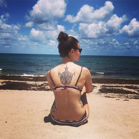 Header of hawaiiangirl