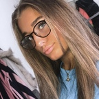 hollyallen OnlyFans Leaks 

 profile picture