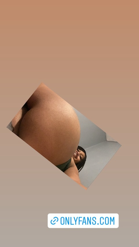 Header of itsstuckthere