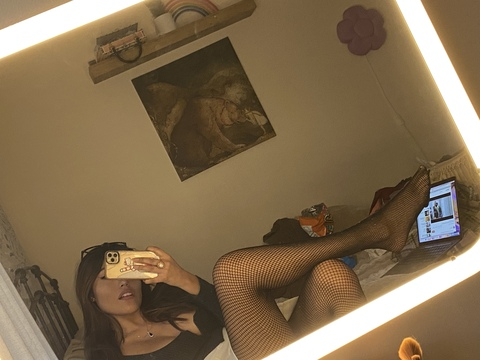 Header of jessisyours