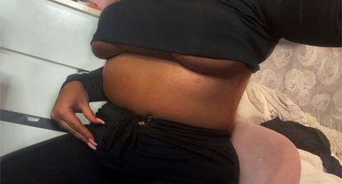 Header of kenzileighx