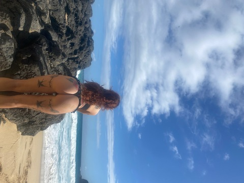 Header of kittygurlllll