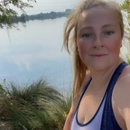 Laura the swimmer @lauraswims Leaked OnlyFans 

 profile picture