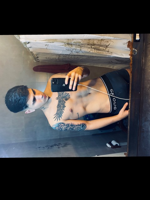 Header of leonardofreeok