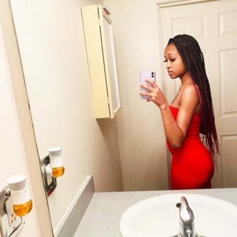 Header of luscioustee