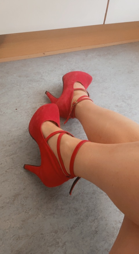 Header of misslove85