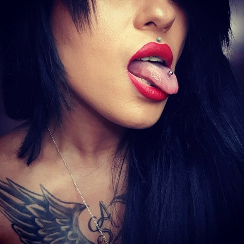 Header of morenitaa_hot31