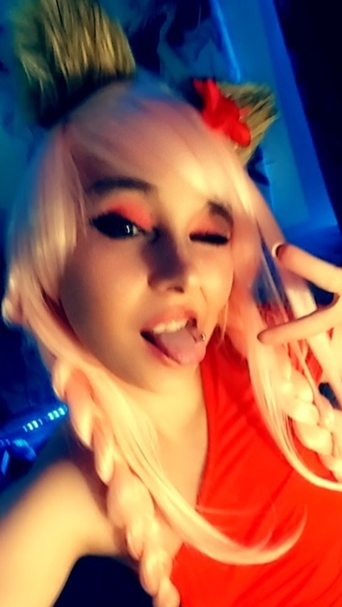 Header of naomi_miko214