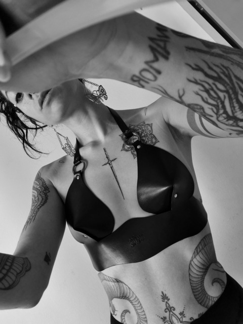 Header of onlyfiara