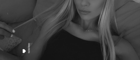 Header of petitelittleblondexo17