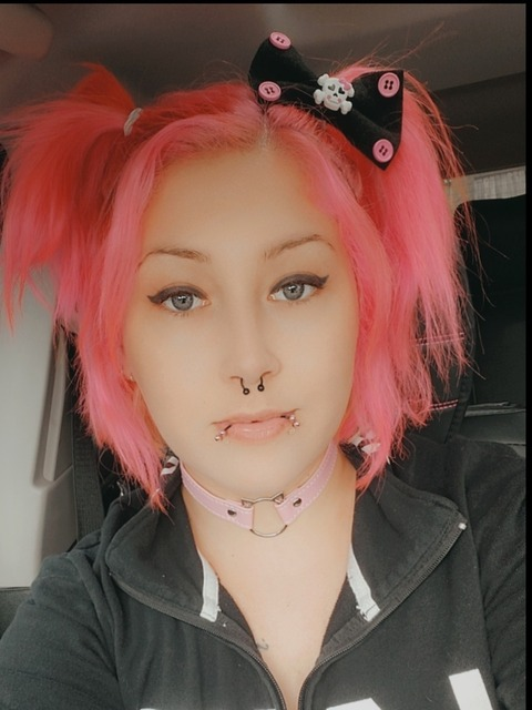 Header of pinupbarbiegirl