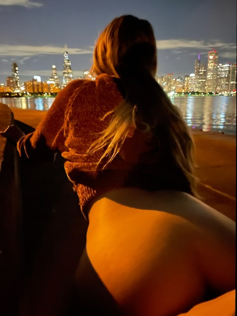 Header of prettylittleblxnde