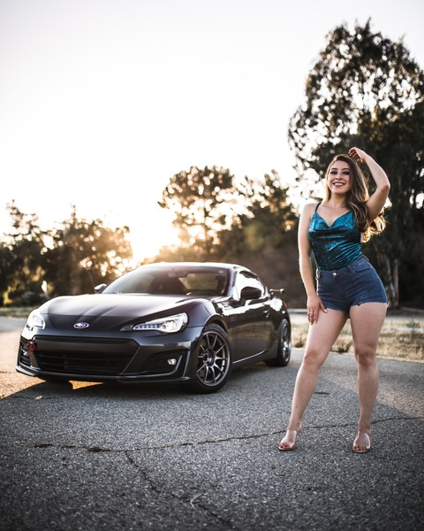 Header of queenbrz