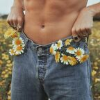 r_ipe OnlyFans Leak 

 profile picture