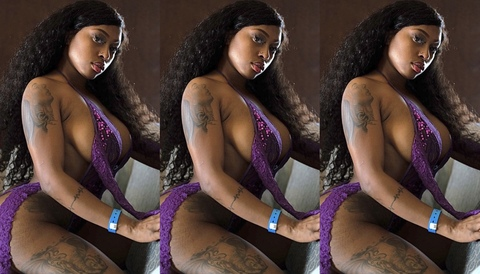 Header of shesevie