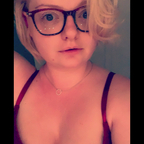 SillyRabbitsPet (@sillyrabbitspet) Leak OnlyFans 

 profile picture