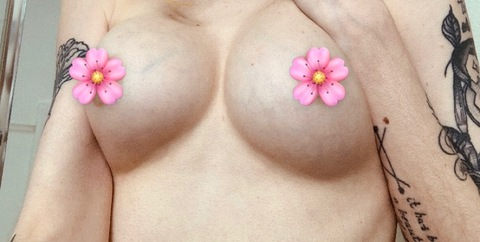 Header of stonerkittyy