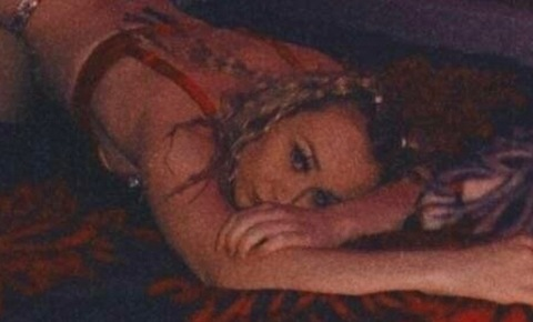 Header of swannkissedangel