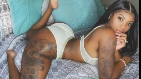 Header of therealtallybarbie