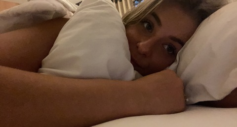 Header of yaafavblondee